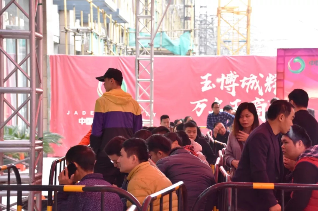 Cmp(冠军)官网 - 西甲希洪竞技主赞助商