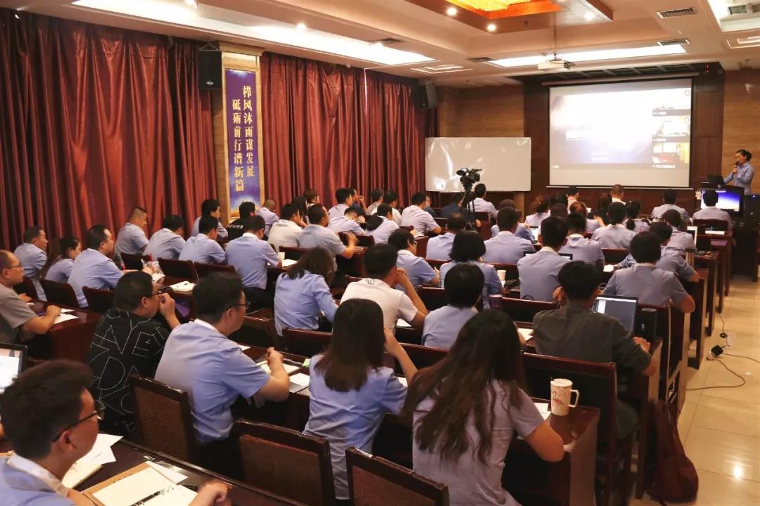 Cmp(冠军)官网 - 西甲希洪竞技主赞助商