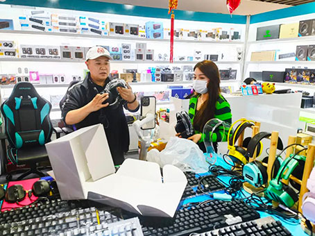 Cmp(冠军)官网 - 西甲希洪竞技主赞助商